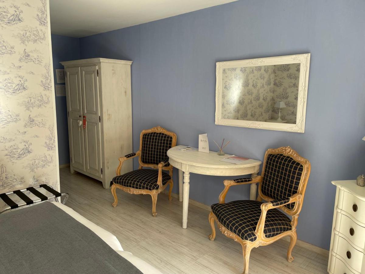 D'helene Hotel